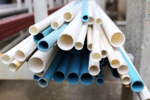 Memahami Perbedaan Antara Pipa PVC dan Pipa ABS